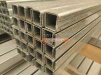 CEOWNIK OCYNKOWANY 25 MM - profil stalowy ocynk 25x25x25x2,0 mm 600CM
