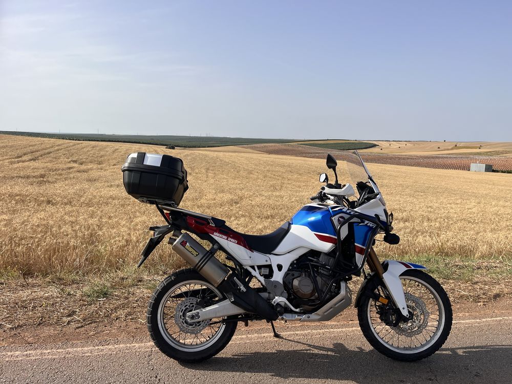 Africa twin 1000  30° aniversário