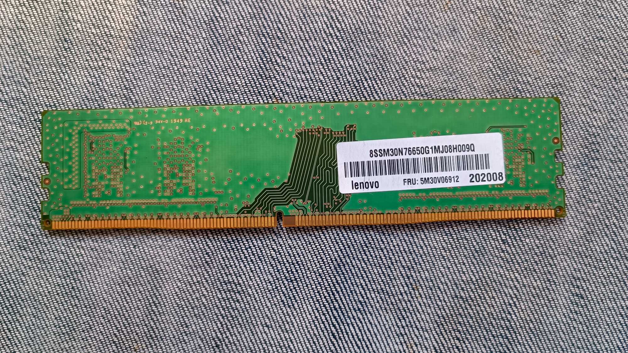 Пам'ять Samsung 4 GB DDR4 2400 MHz (M378A5244CB0-CRC)