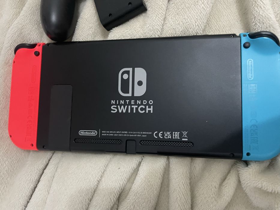 Nintendo switch semi nova