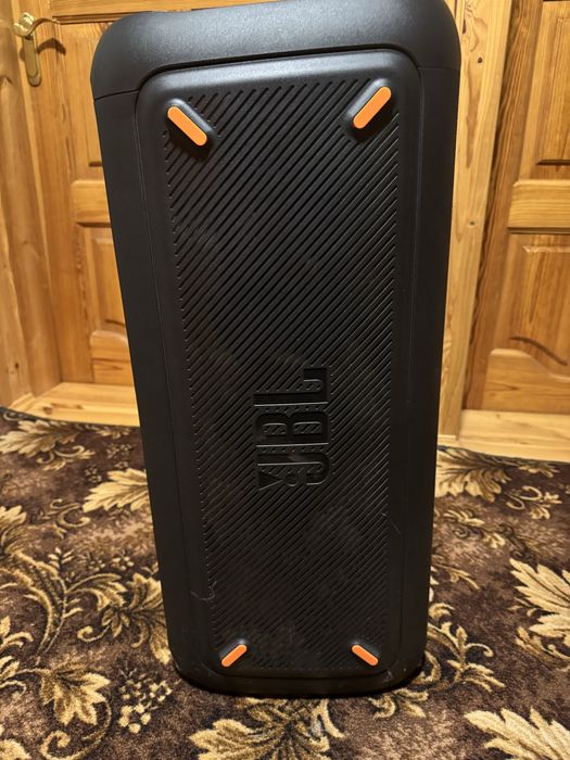 Аудіосистема JBL PartyBox 200