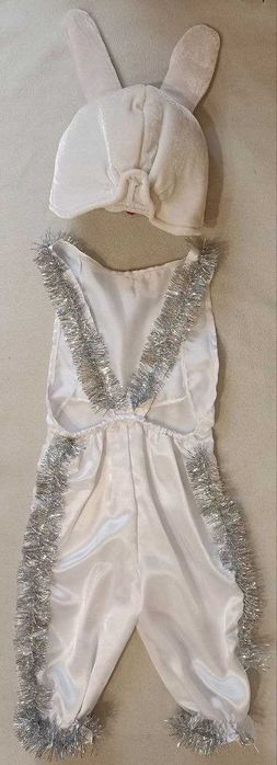 Новорічні дитячі костюми зайчика та тигреня