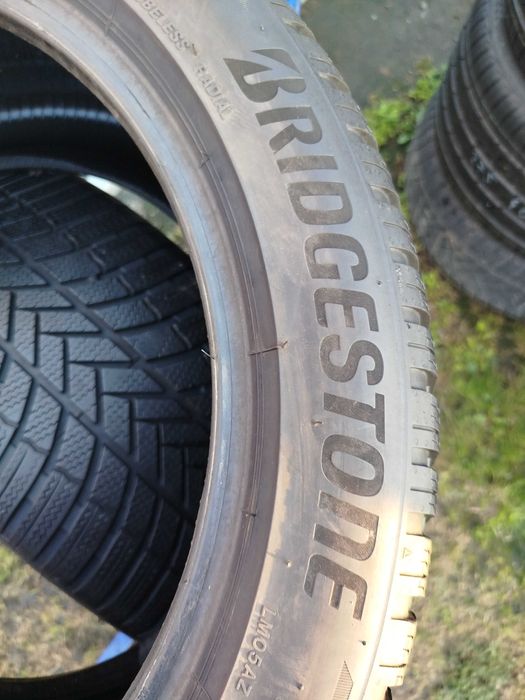 A151# Opony uzywane zimowe 275/40/18" Bridgestone