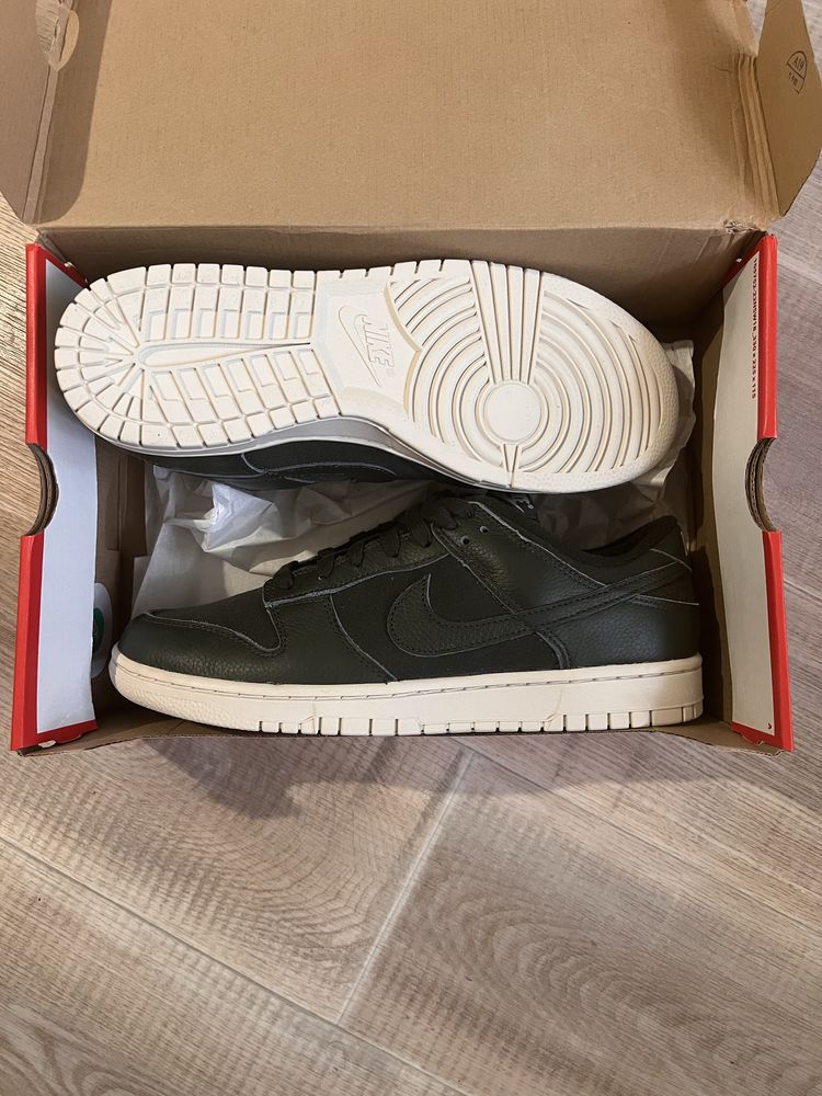 Кеди Nike Dunk Low Retro PRM