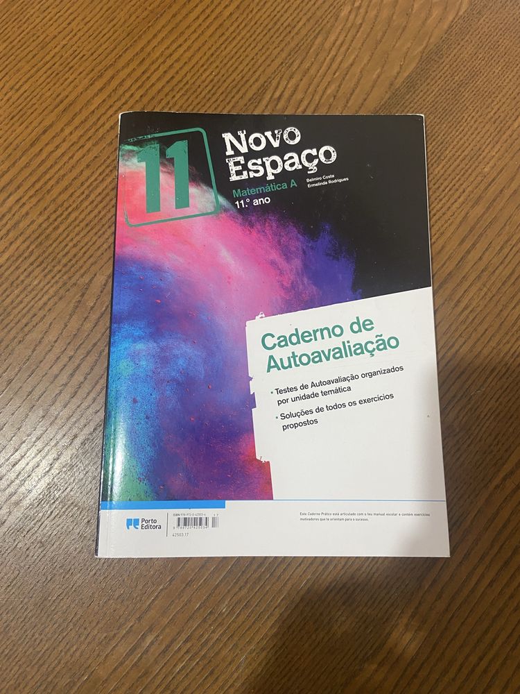 Manuais e caderno de atividades Matemática A 11 ano