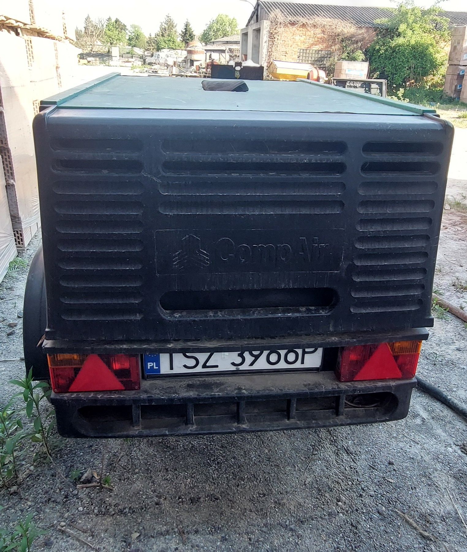 Kompresor śrubowy CompAir c50 + hydropiaskarka sodowarka 200 l..