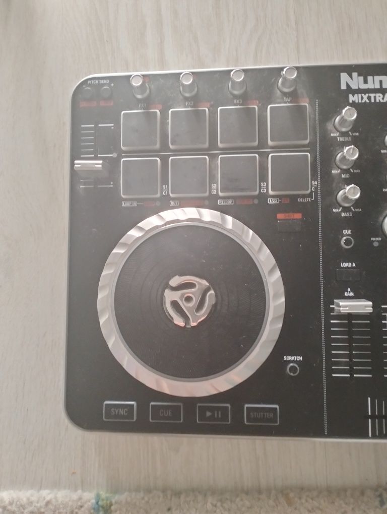Vendo misturador DJ numark pro 2