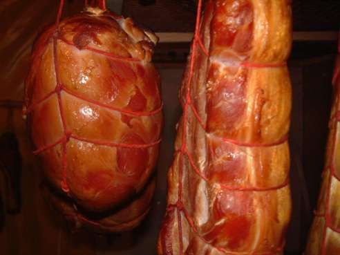 Wędzarnia z drewutnią.Cena obowiązuje do wyczerpania zapasów.