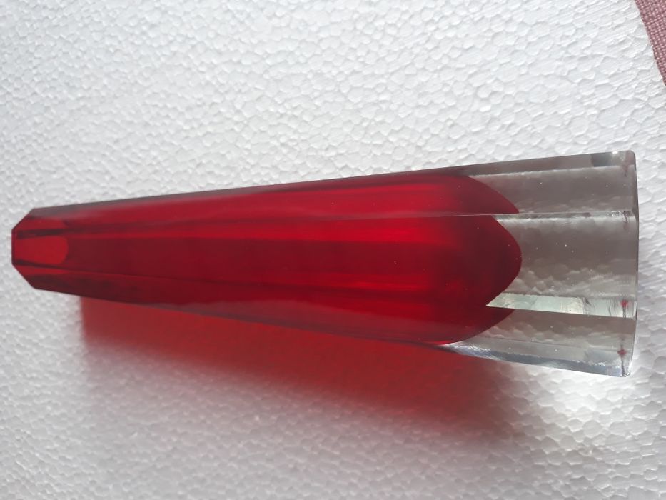 Wazon Murano Sommerso, szkło rubinowe