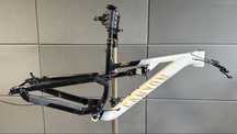 Canyon Neuron Young HERO XS Rock Shox Reverb / Monarch RT RAMA