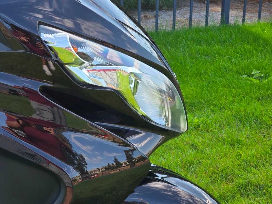 Макси скутер  SUZUKI SKYWAVE 250SS Щойно з Японії Ідеал в Арт Мото