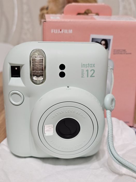 Фотокамера миттєвого друку Instax Mini 12 Green