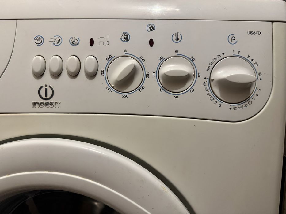 Пральна машина Indesit WS84TX