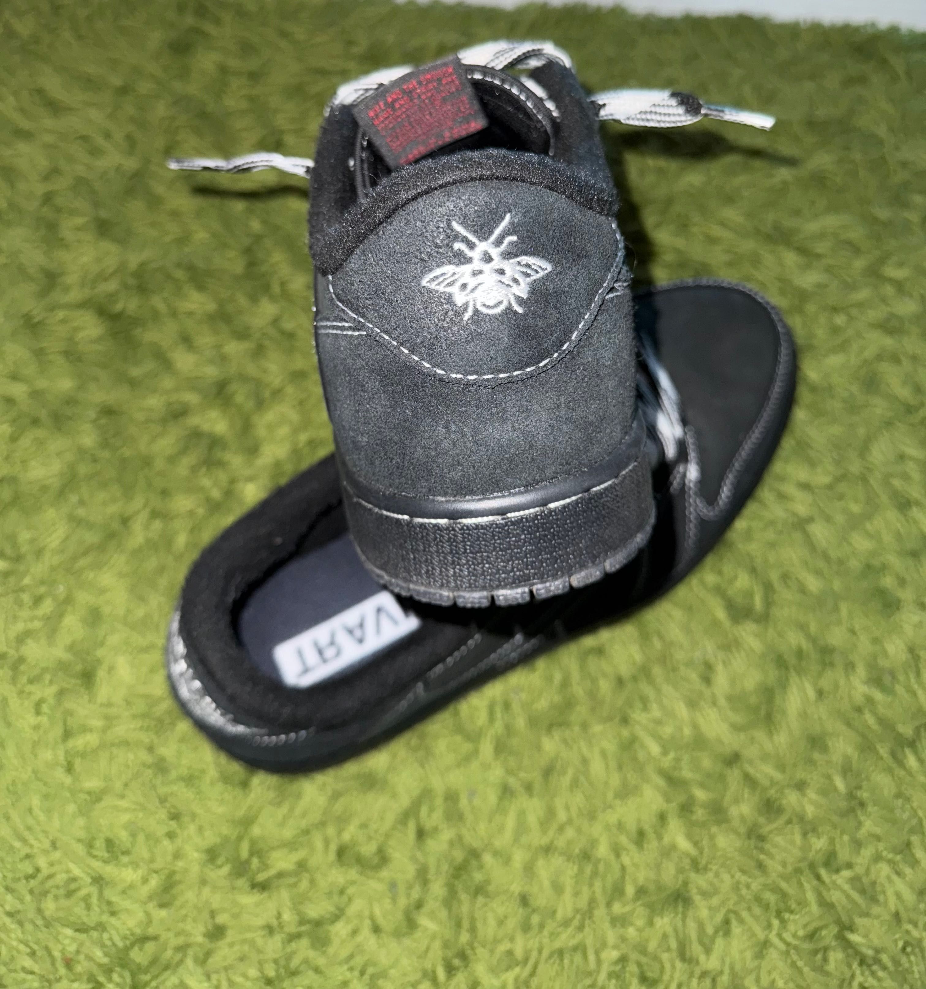 Black Phantom Travis Scott