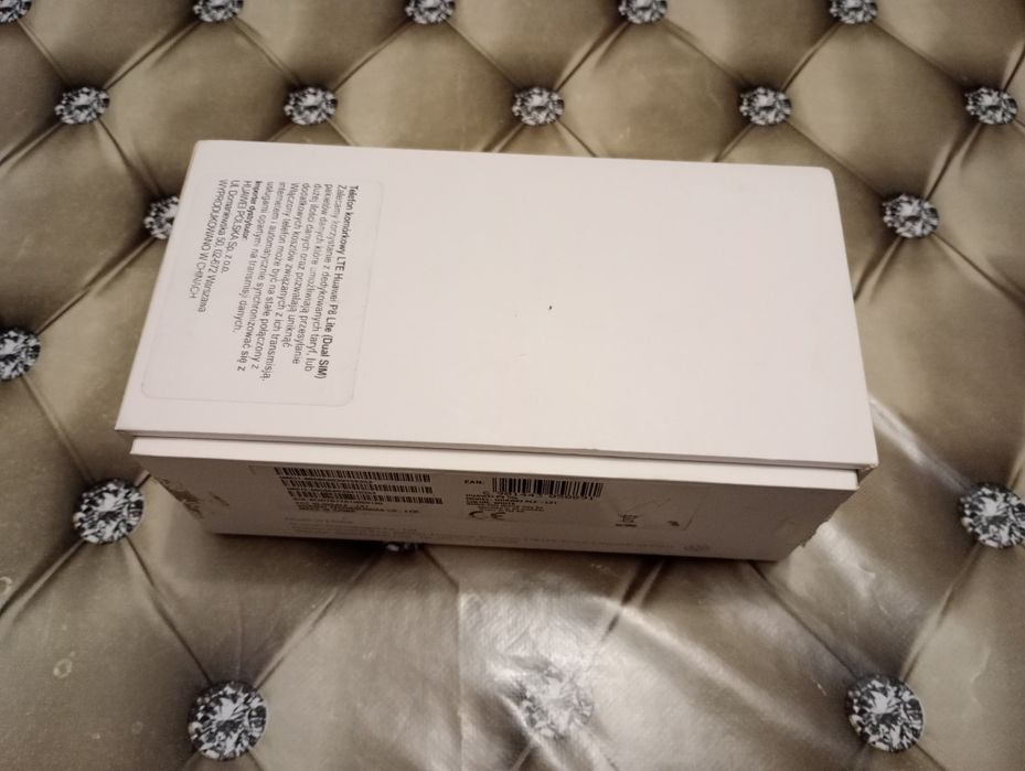 Huawei p8 lite-  Kartonik