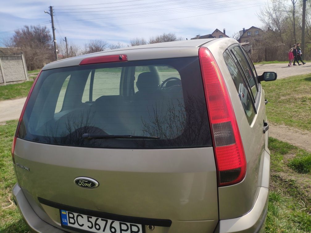 ford fusion 1,6 2004