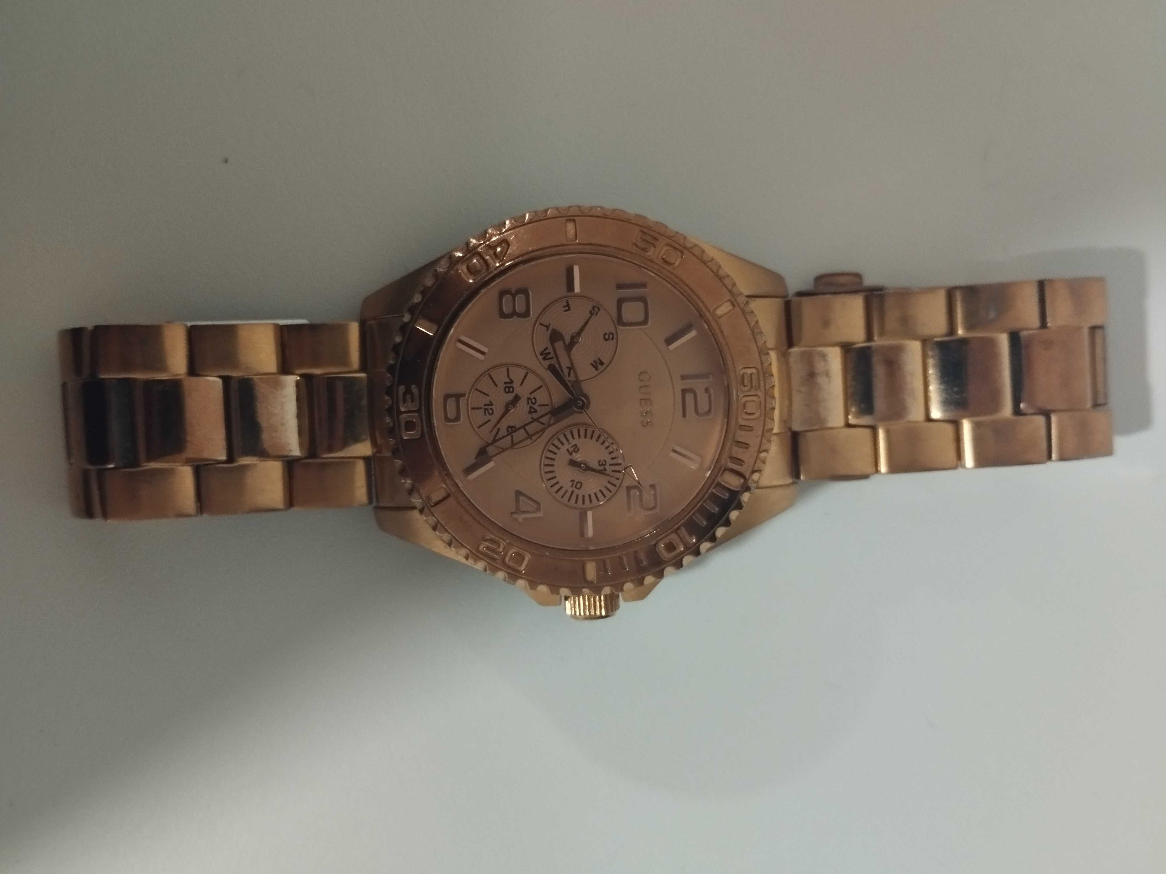 Relógio GUESS gold rose