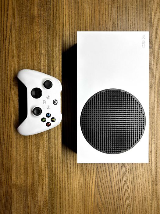 Ігрова консоль Microsoft Xbox Series S 512GB + докстанція