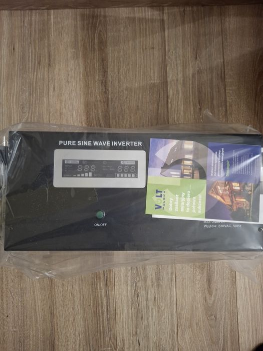 Інвертор Volt Polska SINUS PRO 2400 W 12/230V (1600/2400W)