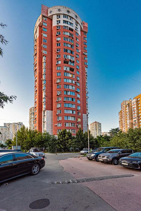 Ахматовой 45 River mall стильна видова квартира в стилі ЛОФТ
