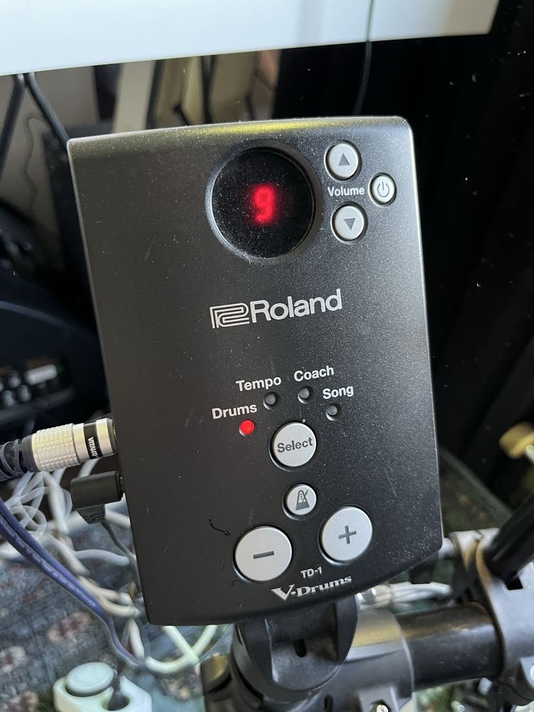 Perkusja Roland TD-1DMK + 2 stopki + wzmacniacz + słuchawki