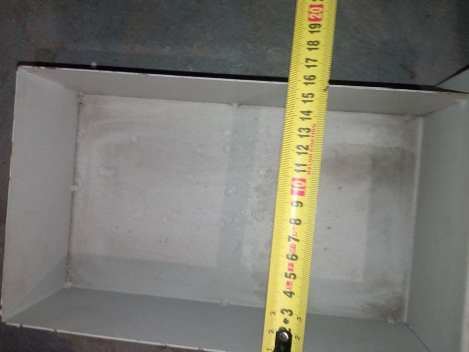 Металеві шухляди