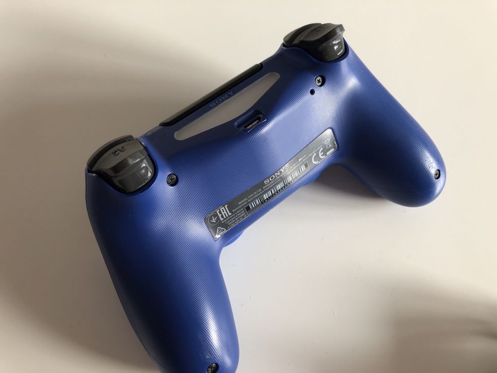 Pad ps4 edycja F.C. Plus nasadka z dodatkowymi przyciskami