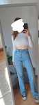 Niebieskie jeansy