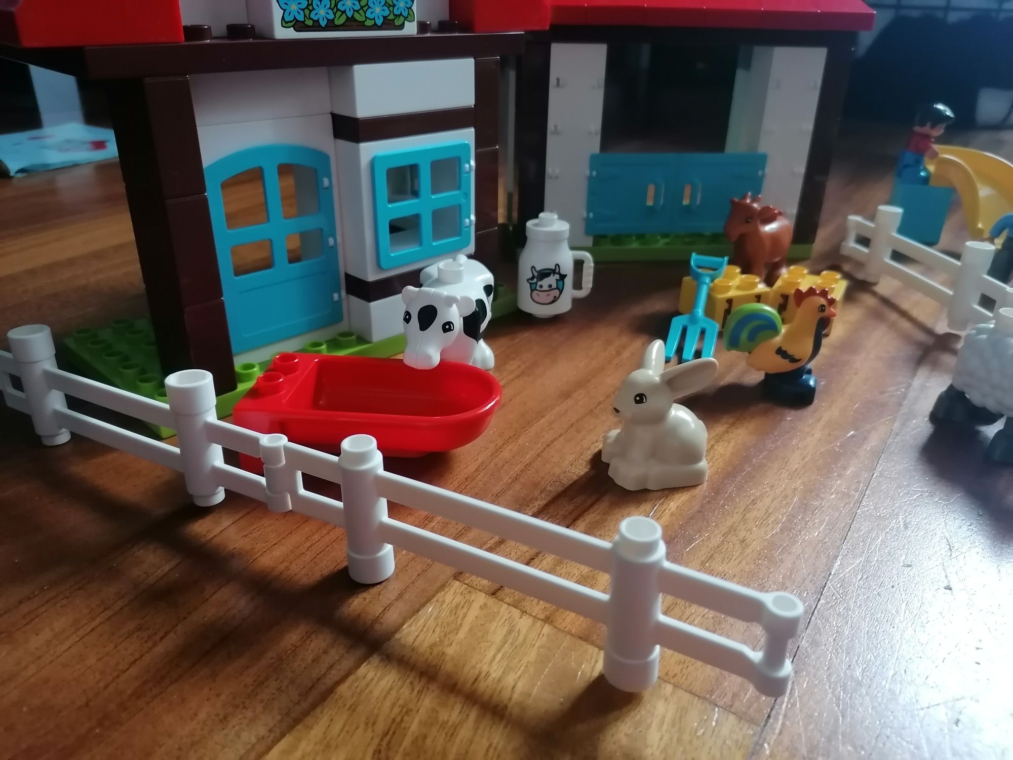 Zestaw Lego Duplo duża farma