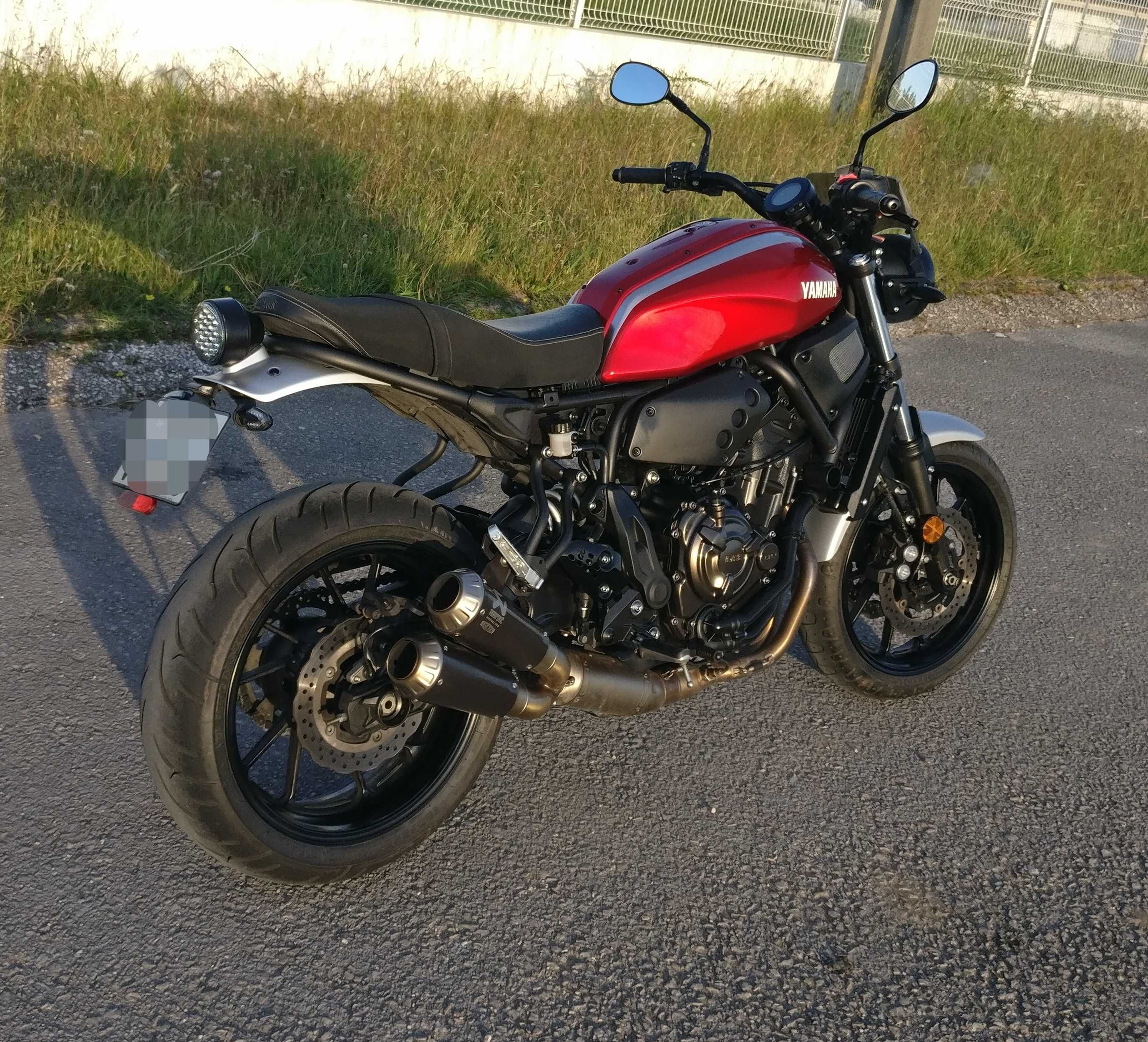 Yamaha  XSR 700.