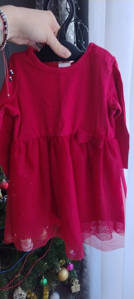 Czerwona świąteczna tiulowa sukienka z długim rękawem H&M r 80