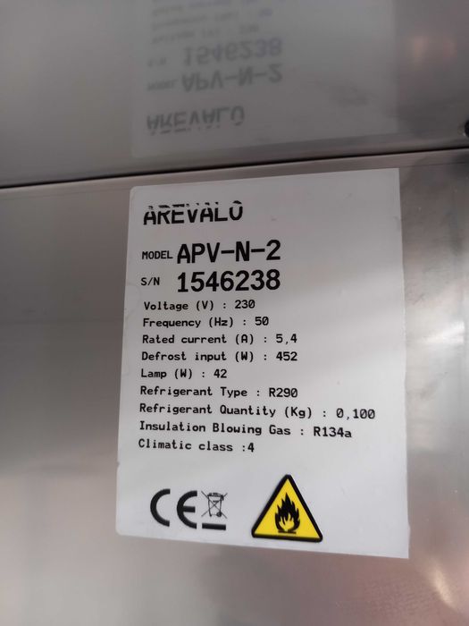 Frigorífico Arevalo APV-N-2 novo £1642