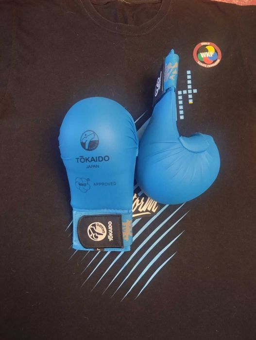 Рукавички сині (TOKAIDO)  WKF, для заняття карате