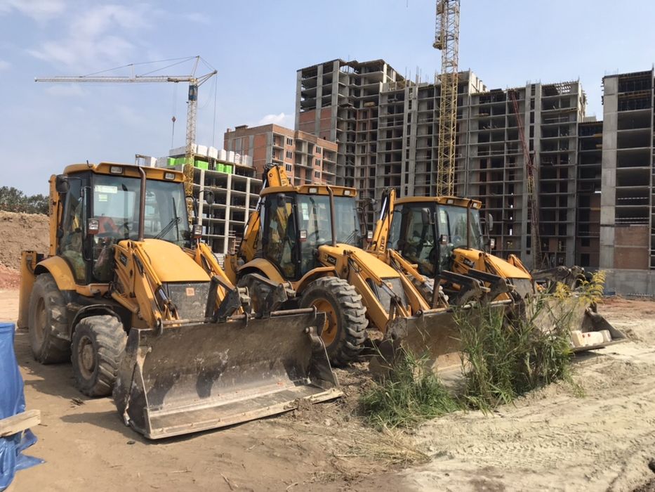 Послуги ескаватора JCB 4cx / 3cx