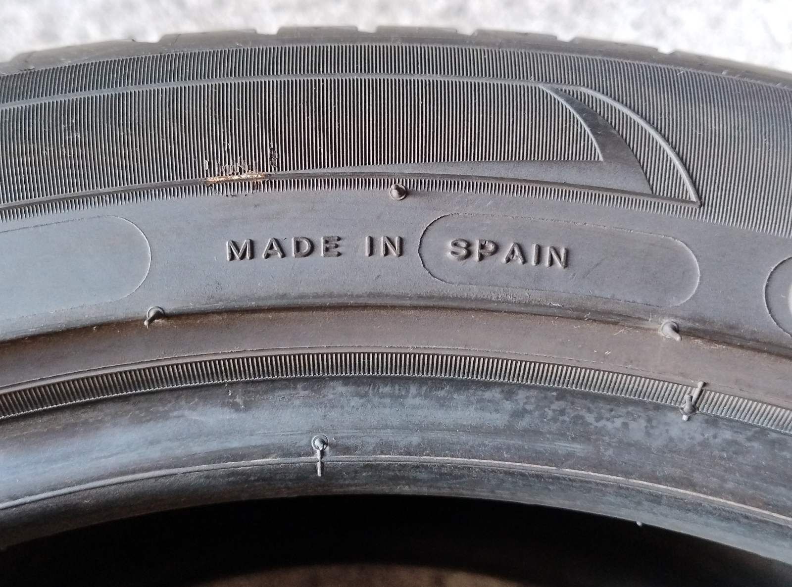 Шини літні R17 225/45 Michelin Primacy 3