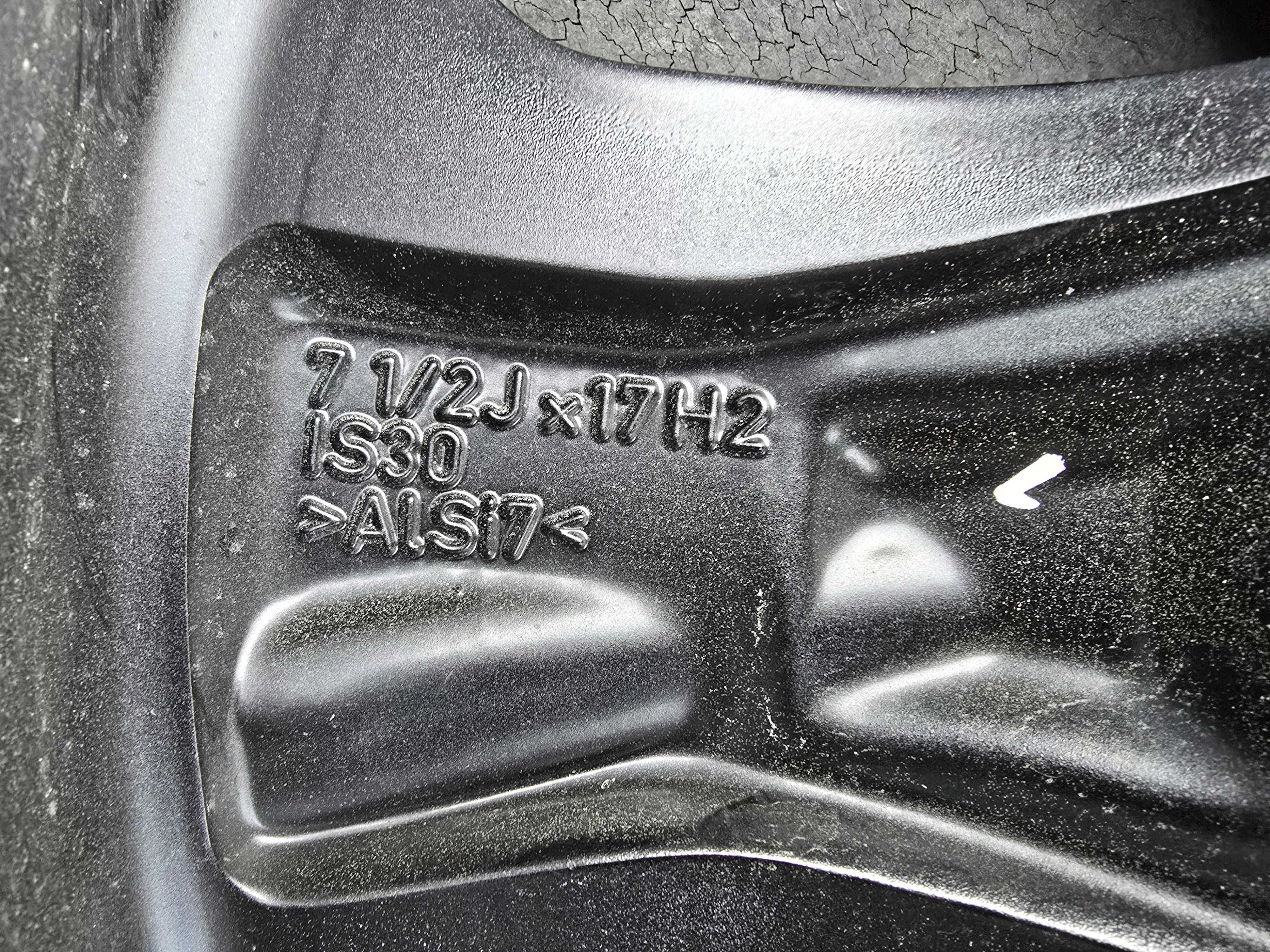 Felgi aluminiowe oryg. BMW 4 17 cali 7.1/2Jx17H2 IS ET 30 TPMS