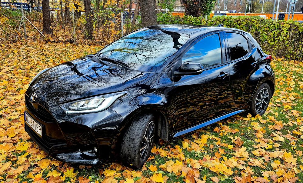 Toyota Yaris Toyota Yaris 1.5 Comfort automat CVT Black Edition, Faktura VAT