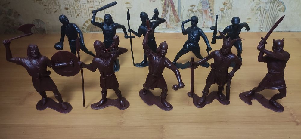 Фігурки, солдатики