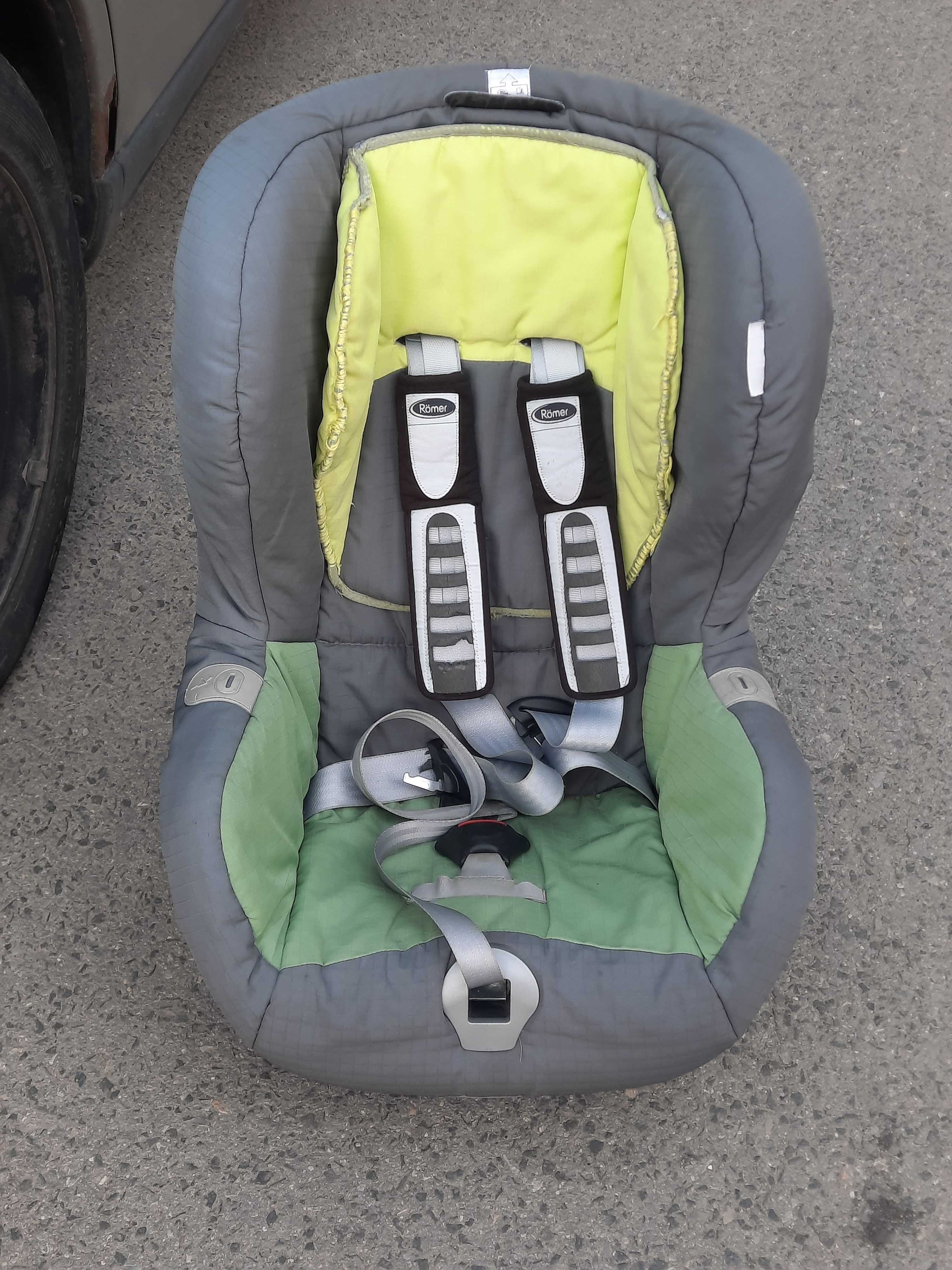 Bezpieczny ISOFIX fotelik Römer 9-18kg Britax Romer funkcja spania