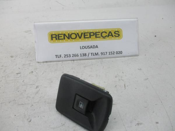 Comando / botão / interruptor vidros frente direito DACIA Dokker Expre