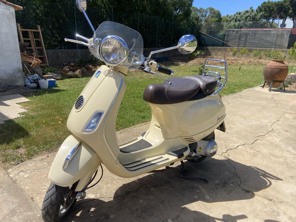 Vespa LXV 125 ie