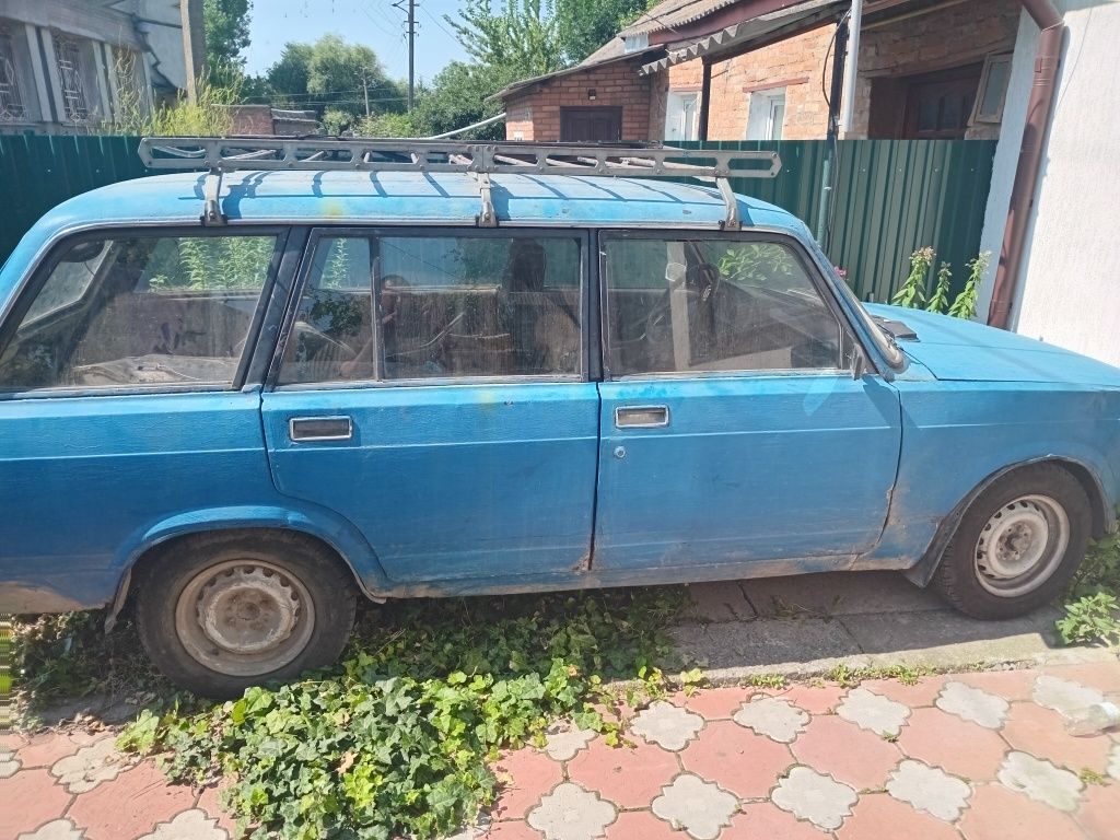 Продам ваз 2104,резина добра