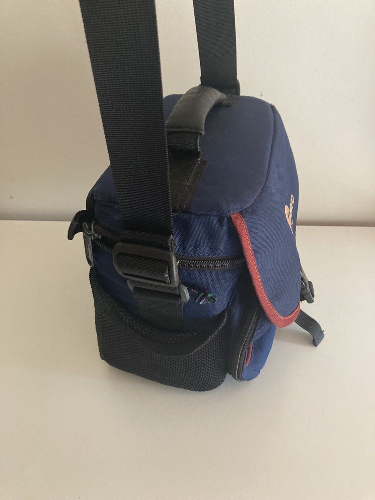 Bolsa Máquina Fotográfica Lowepro Nova 2