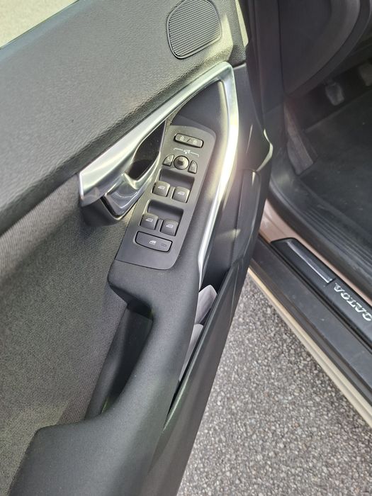 Volvo v40 Cross Country D4