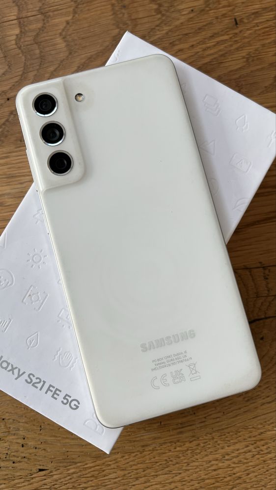 Samsung s21 FE 128gb bialy + ladowarka
