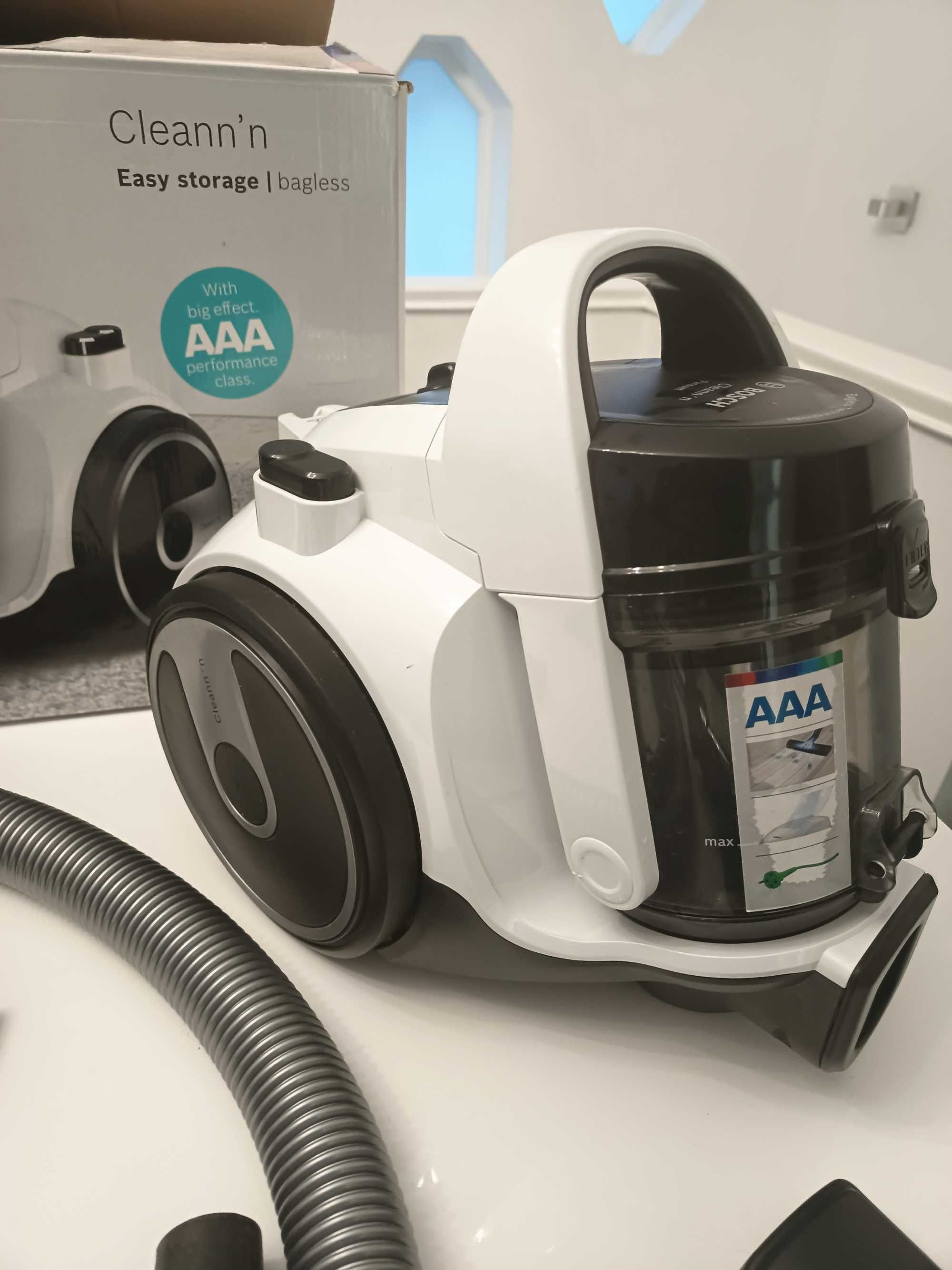 Aspirador Bosch BGS05A222