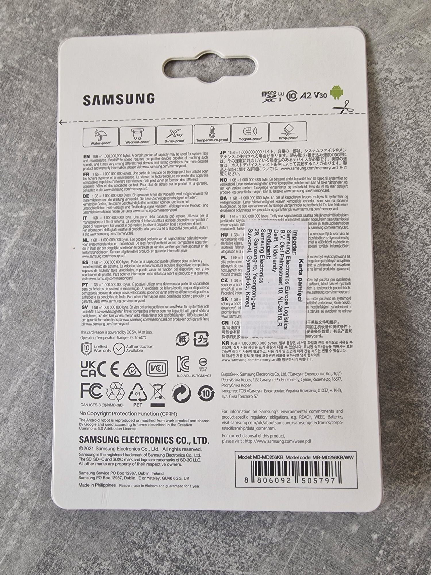 Karta pamięci Samsung PRO Plus microSDXC 256GB U3 A2 V30 + czytnik