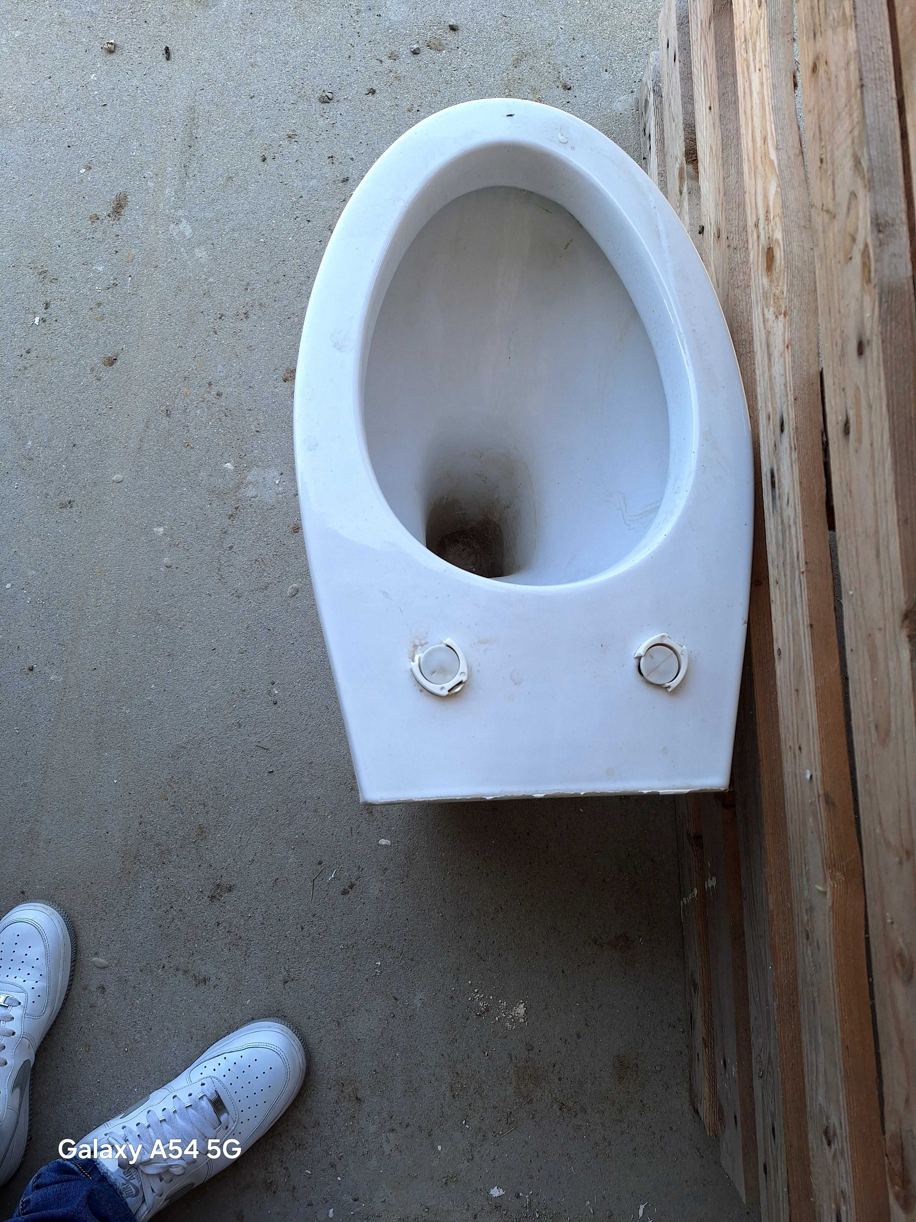 WC do zabudowy pod stelaż