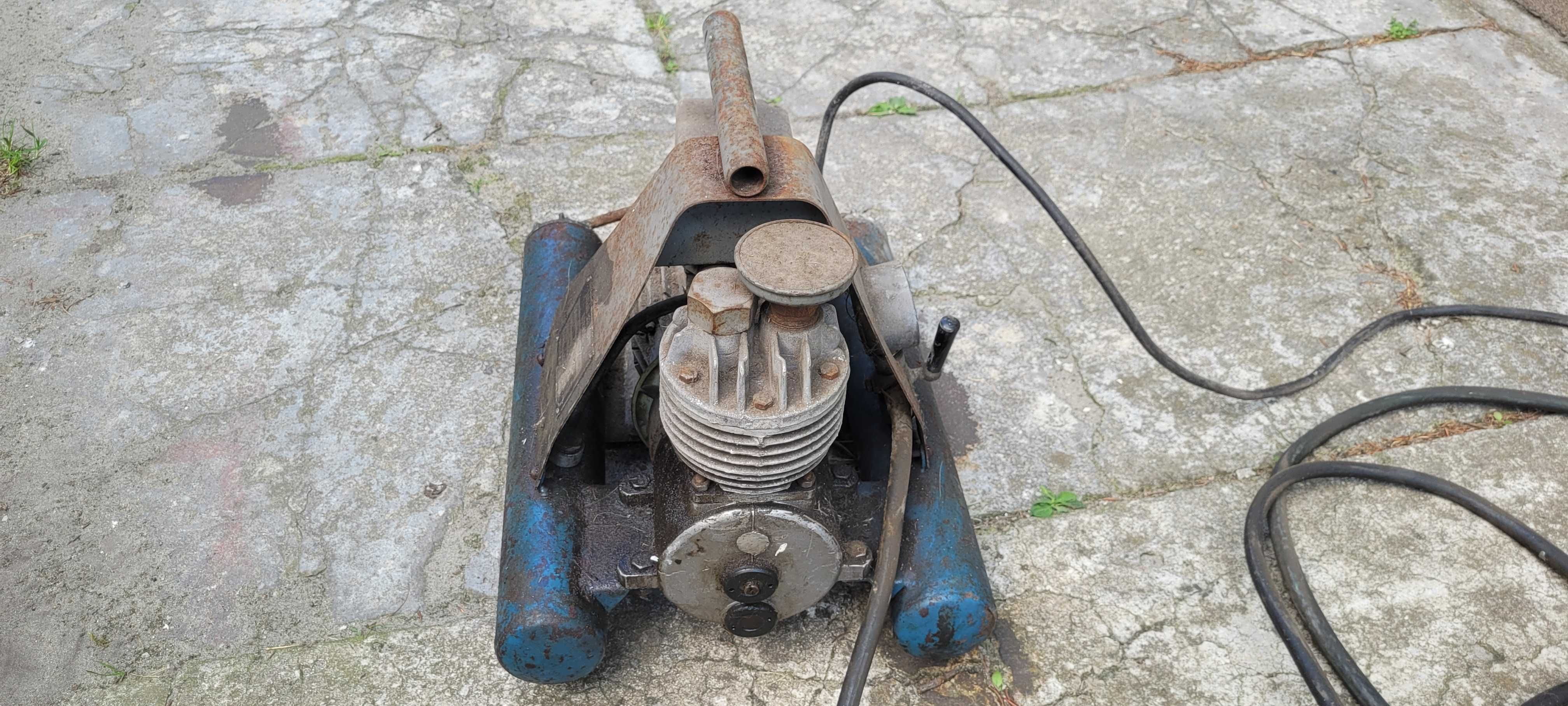 Kompresor Zakład Metalowy Gorlice 0.75 kw. 380v Sprawny.