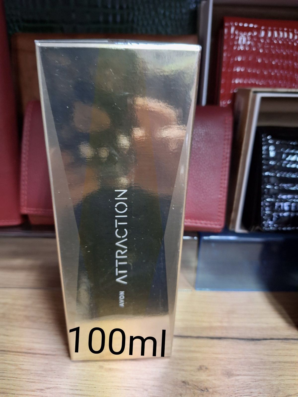 Attraction 100ml z Avonu